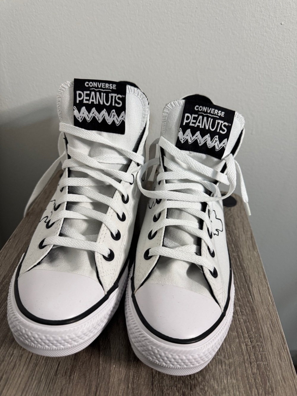 Converse x Peanuts Snoopy and Woodstock Chuck Taylor High-Top US Men 9.5
